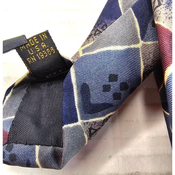 Colours by Alexander Julian Geometric Diamond Pattern Silk Mens Tie - Picture 3 of 9